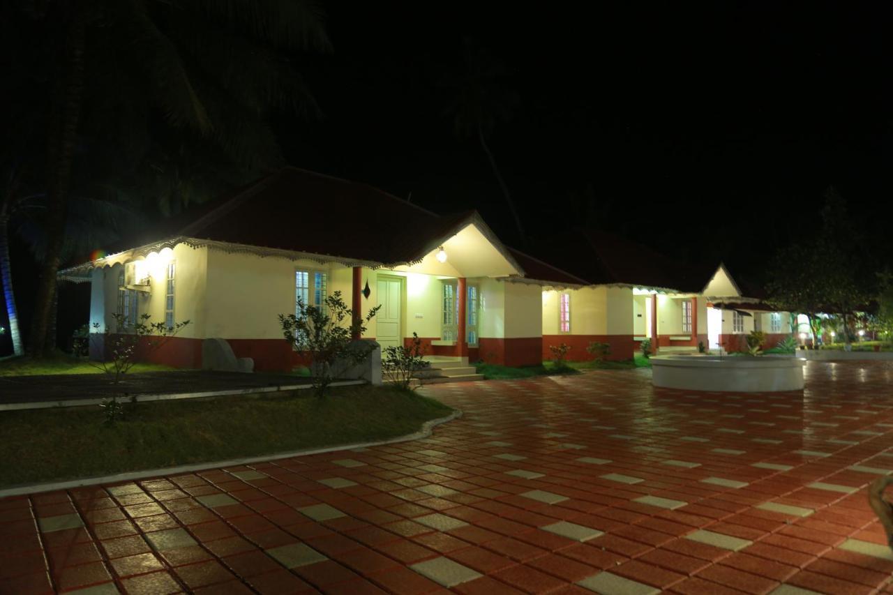 Kandamath Heritage Resort Kolattupuzha Luaran gambar