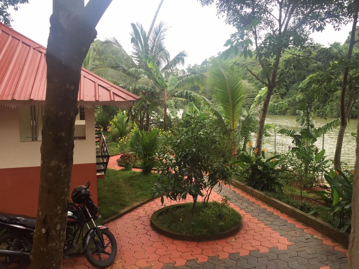 Kandamath Heritage Resort Kolattupuzha Luaran gambar